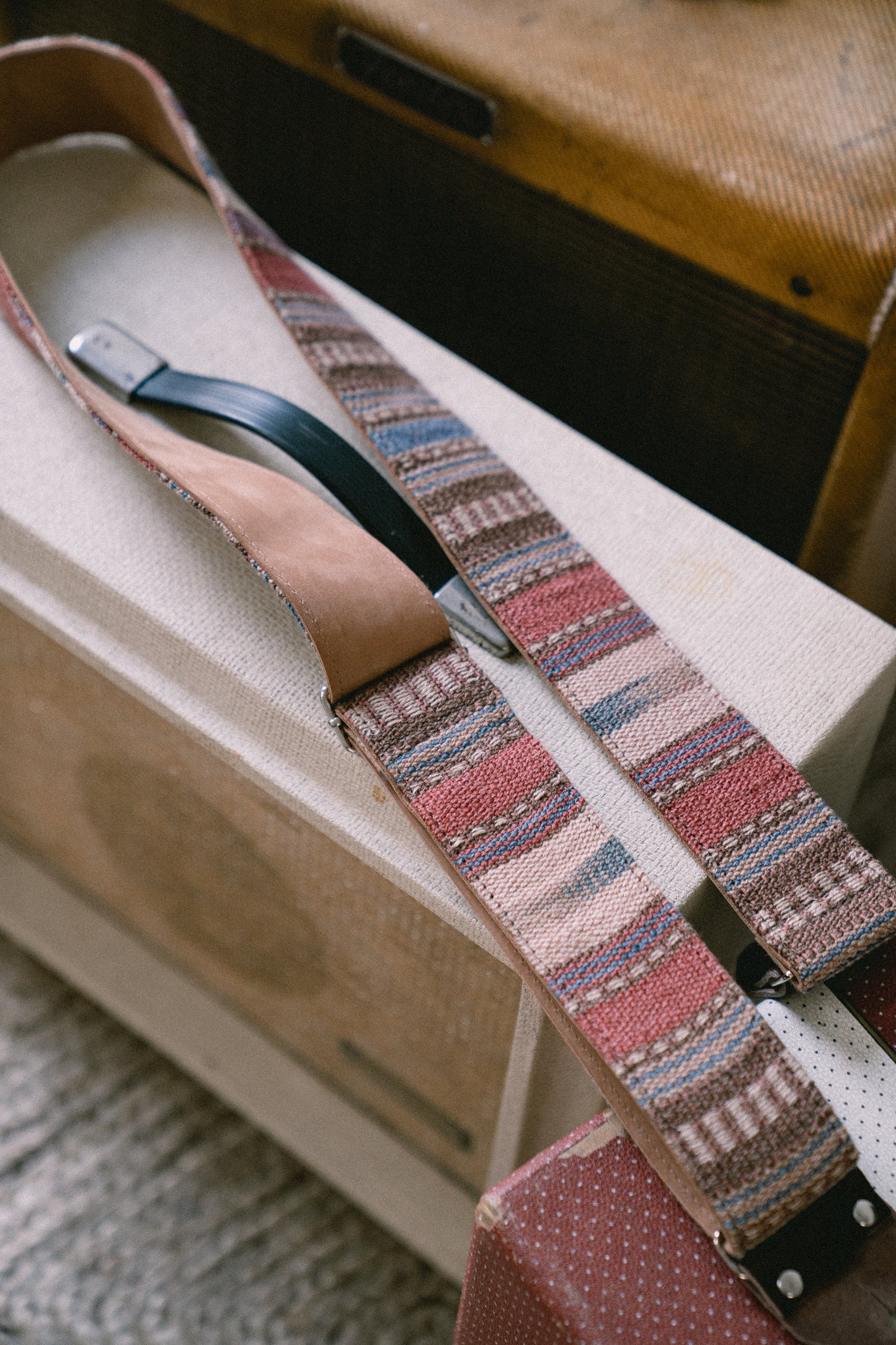 Reef Nubuck Leather Guitar Strap