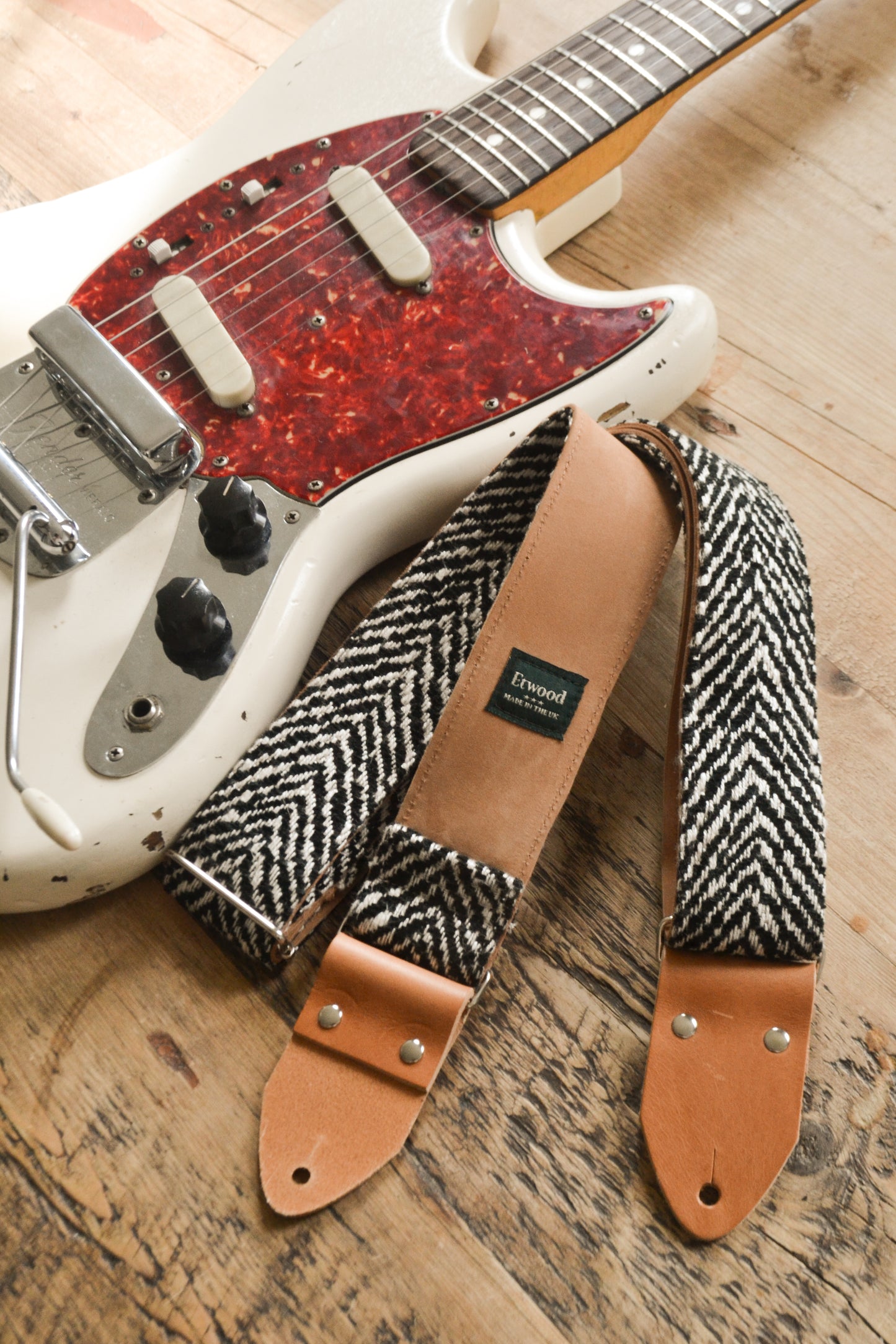 Fossil Nubuck Leather Guitar Strap