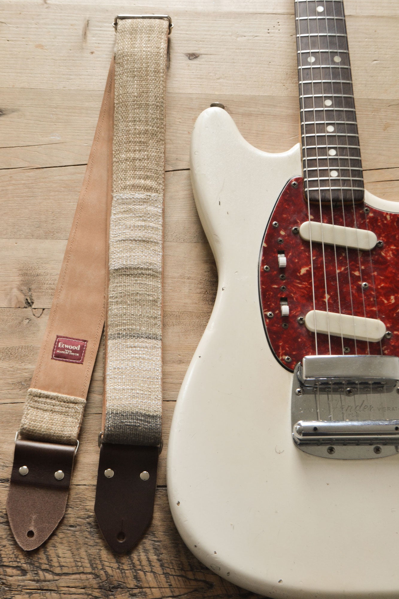 Beige deals guitar strap